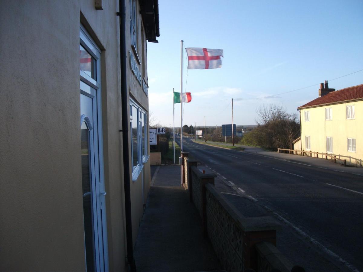 Valentino'S Hotel Filey Kültér fotó