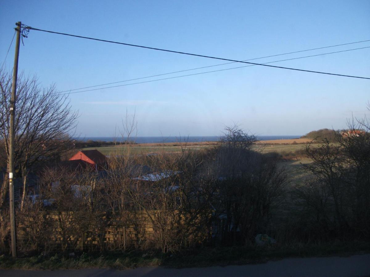 Valentino'S Hotel Filey Kültér fotó